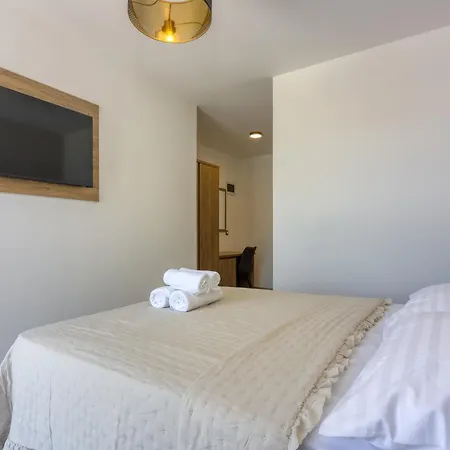 Bed & Breakfast Sunrise Beachfront Ii