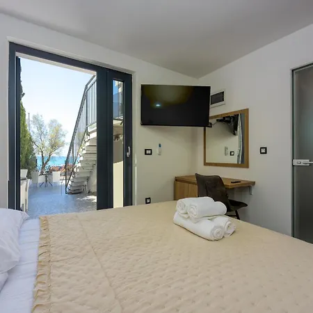 Sunrise Beachfront Ii 3* Poreč
